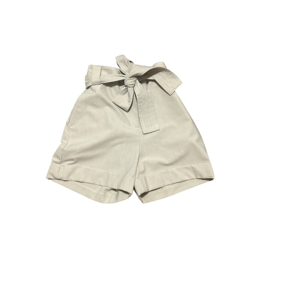 Rachel Zoe Beige High Waist Paper bag Belted Tailored cuffed Shorts | Size 6 - Picture 2 of 6